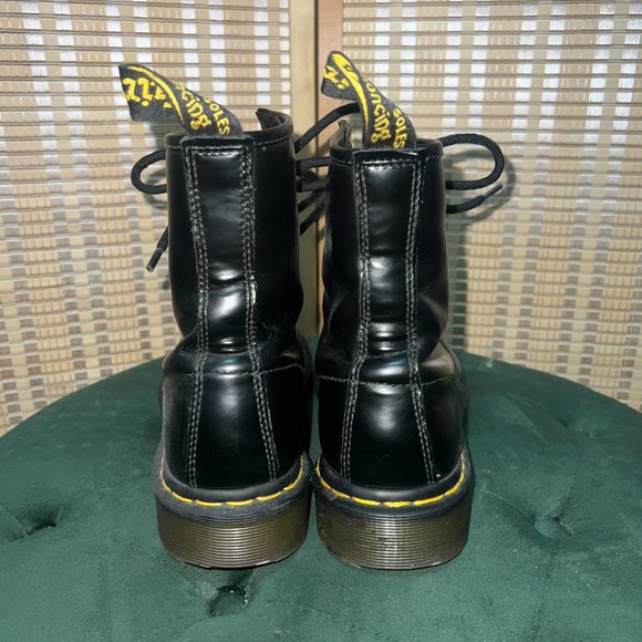 Doc Martens 1460 Lace Up Combat Boots in Black Smooth Leather, Size 8 - Picture 6 of 10